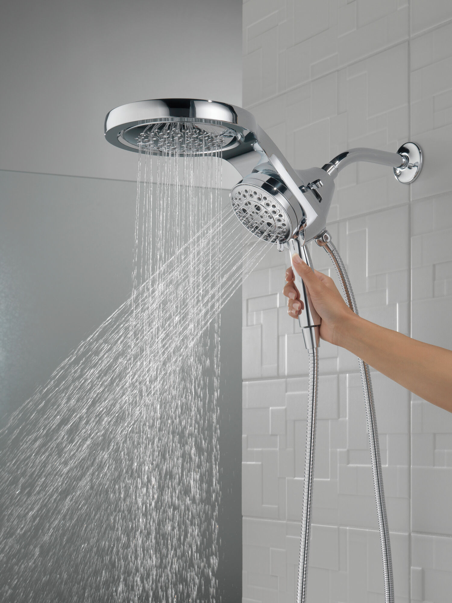 58680-RB25 HydroRain® H2Okinetic® 5-регулировочная душевая лейка два в одном Delta Faucet Universal Showering Венецианская бронза  - Вид №2
