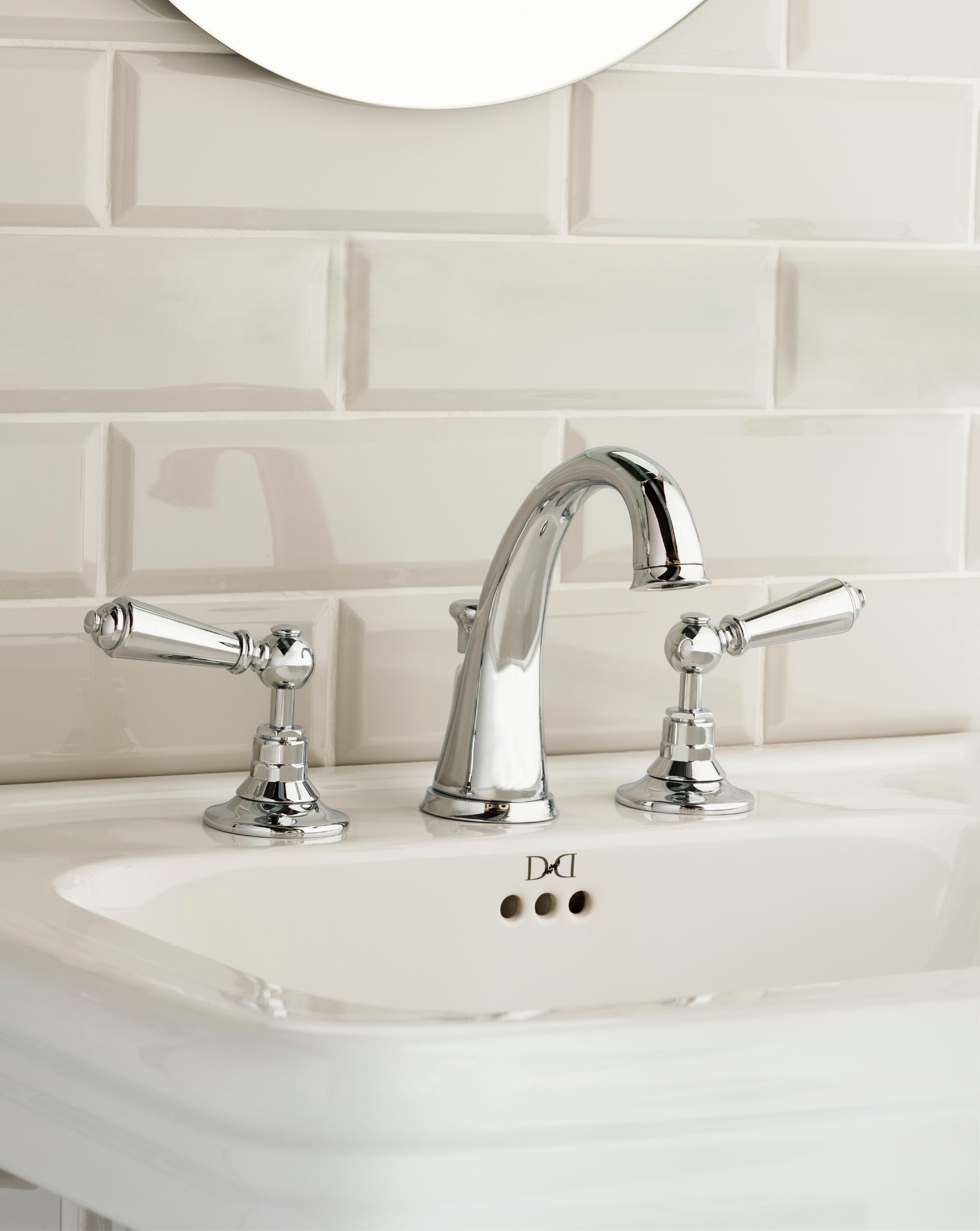 Смеситель для раковины с 3 отверстиями и отдельными розетками Devon&Devon Signature ARCH-00011480 - Вид №1