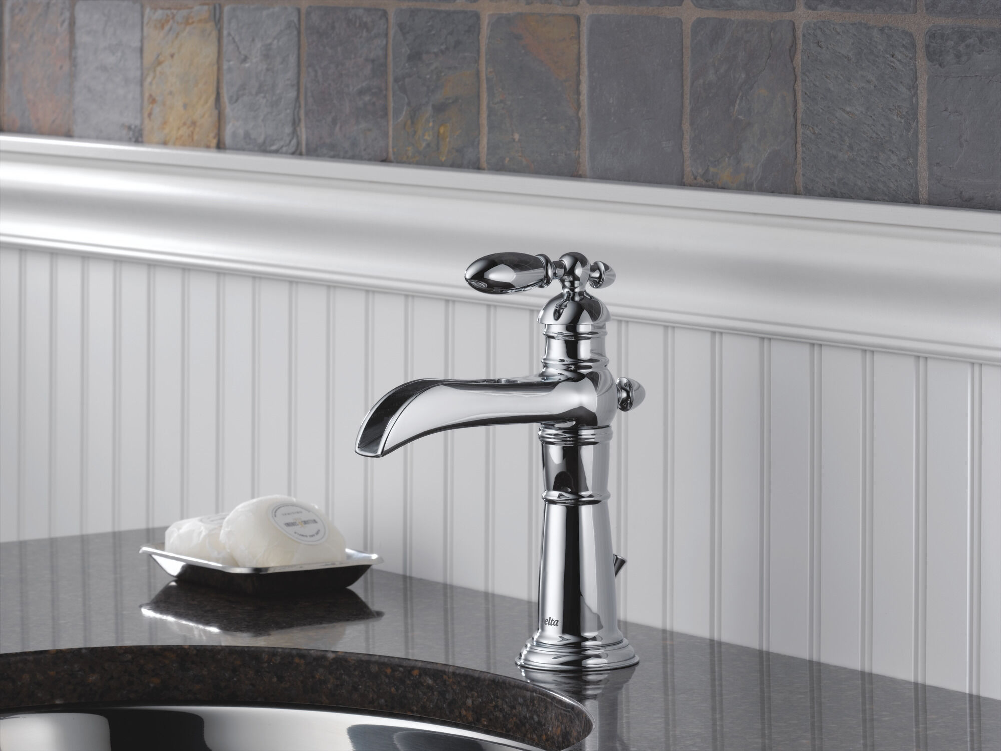 554LF-PT Смеситель для ванной комнаты с одной ручкой Delta Faucet Victorian Выдержанный оловянный - Вид №2