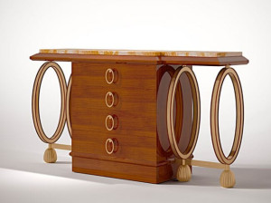 Шкаф из красного дерева с ящиками