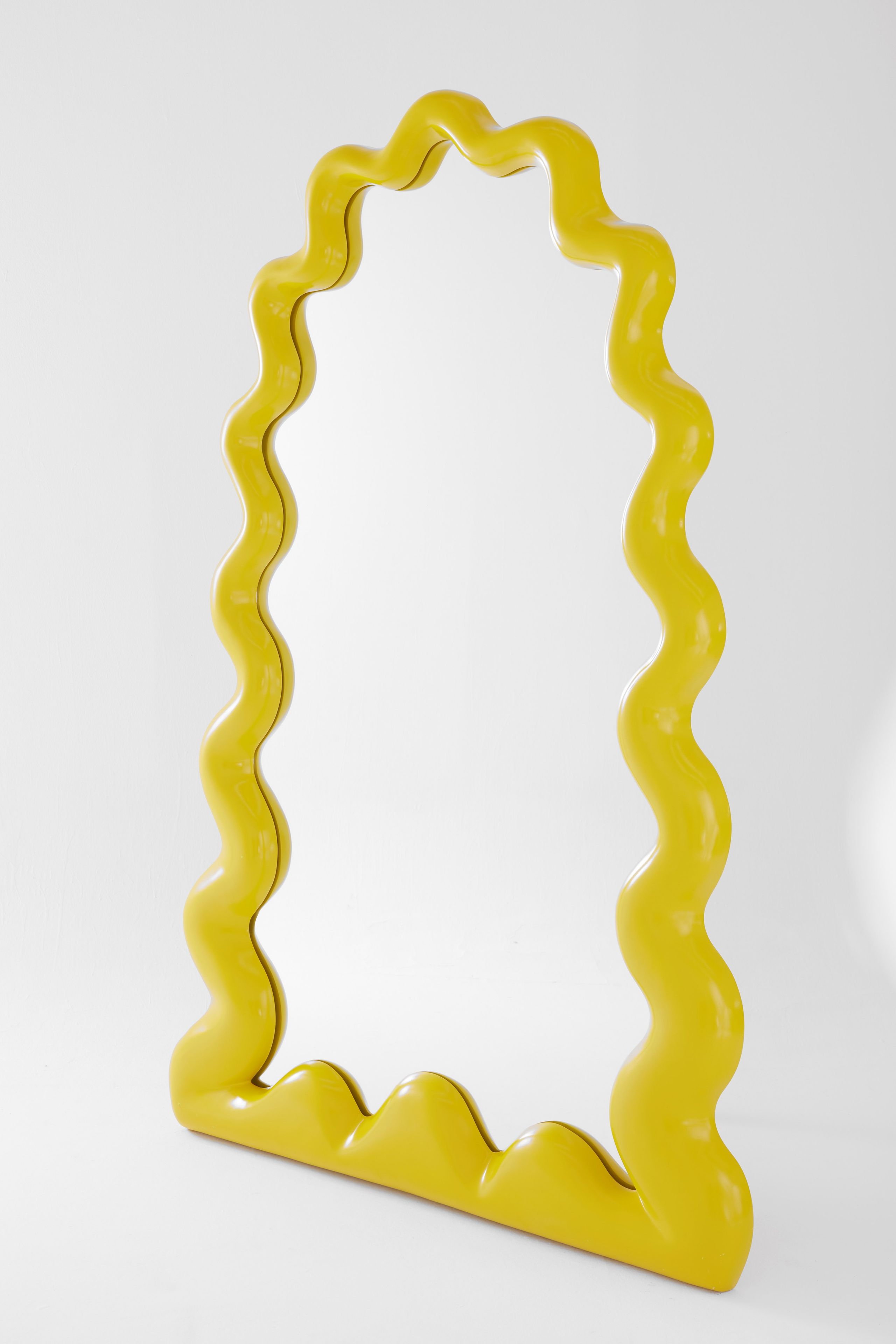 Напольное зеркало с рамкой из стекловолокна Movimento Gallery Joy Valdez ARCH-00091554 - Вид №6