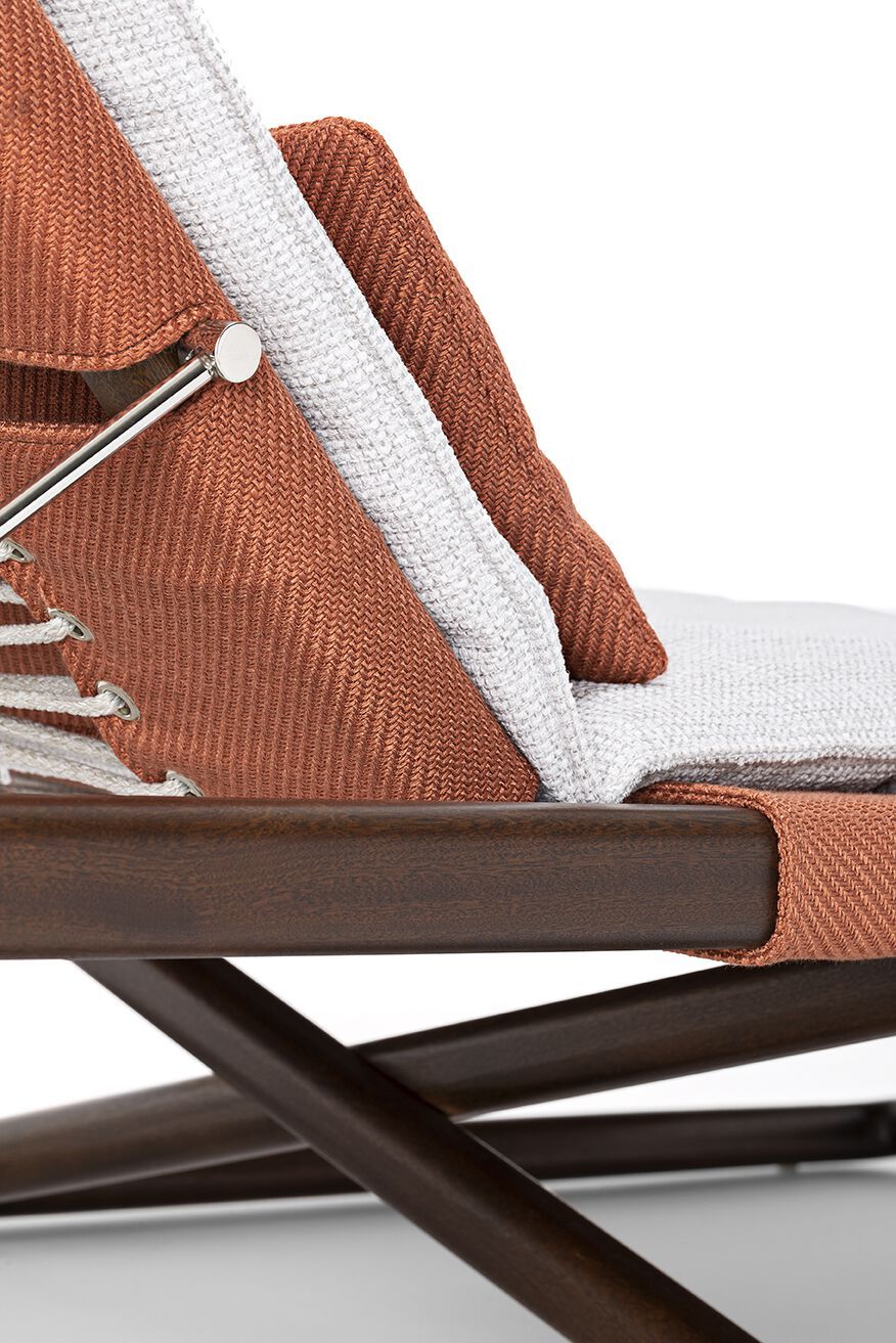 Садовая кровать с откидывающейся спинкой из красного дерева и ткани Exteta Loro Piana Interiors, Кресла Delight от Exteta ARCH-00132008 - Вид №2