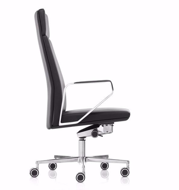 Spiegels 5-спицевое вращающееся кожаное офисное кресло с подлокотниками .pilot P200 - Вид №1