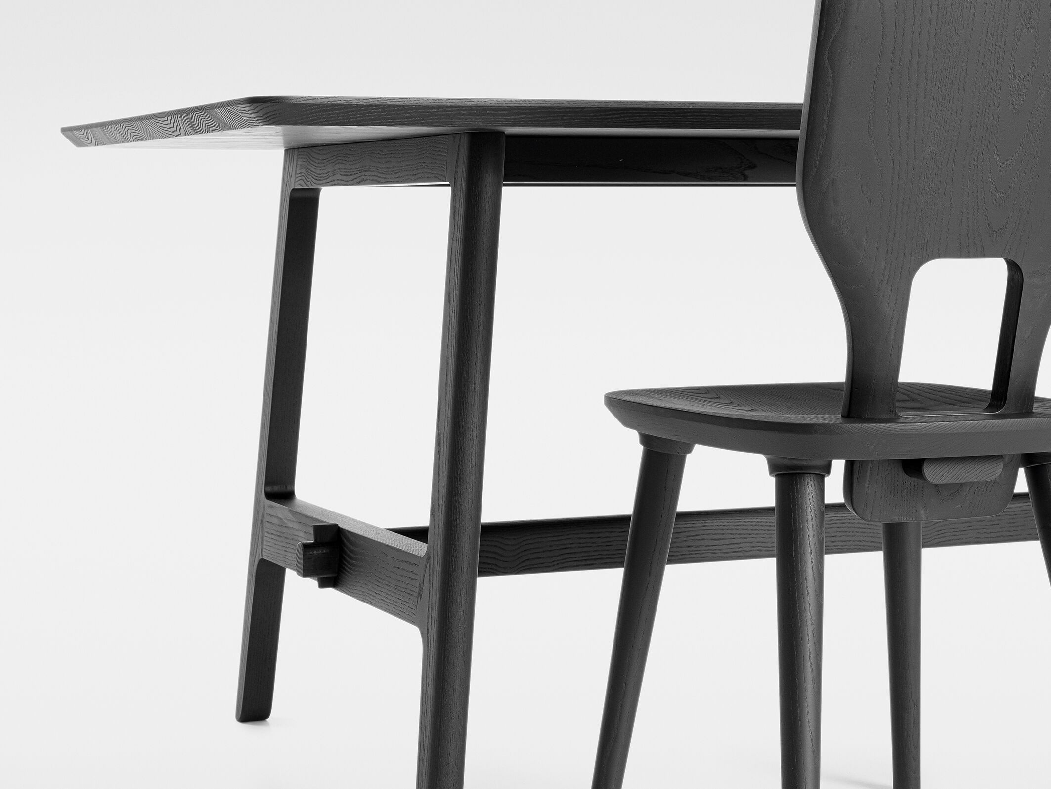 Прямоугольный обеденный стол из массива дерева ZEITRAUM VNA ARCH-00035414 - Вид №14