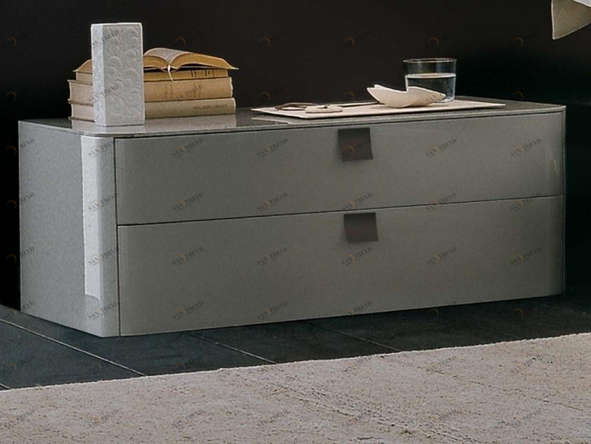 JESSE Прикроватная тумбочка из лакированной древесины с ящиками Defilé sun-id-1447686