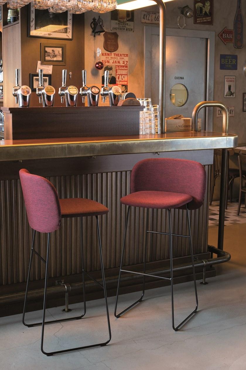 CHAIRS & MORE Высокий табурет из саночной ткани с подставкой для ног Chips sun-id-1472945 - Вид №2