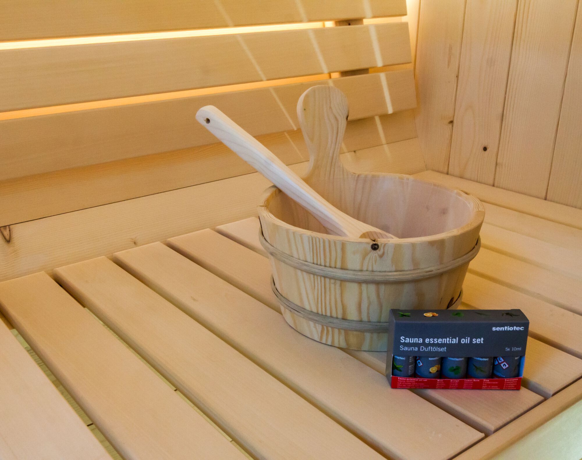 Наружная сауна из термообработанной сосны Kinedo Sauna per esterno ARCH-00007684 - Вид №3