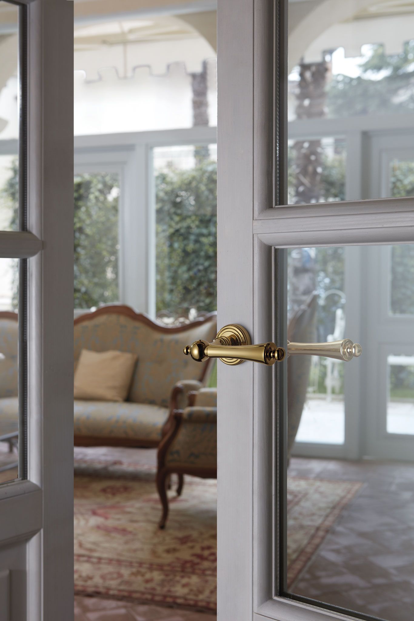 Латунная ручка на розетке LINEA CALI' Heidi ARCH-00152322 - Вид №1