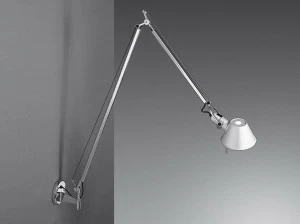 Artemide Настенный светильник из алюминия с гибким кронштейном Tolomeo A046100