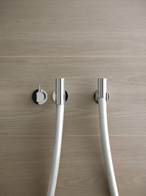 VOLA Настенный ручной душ в современном стиле с гибким душевым шлангом sun-id-1434293 - Вид №1