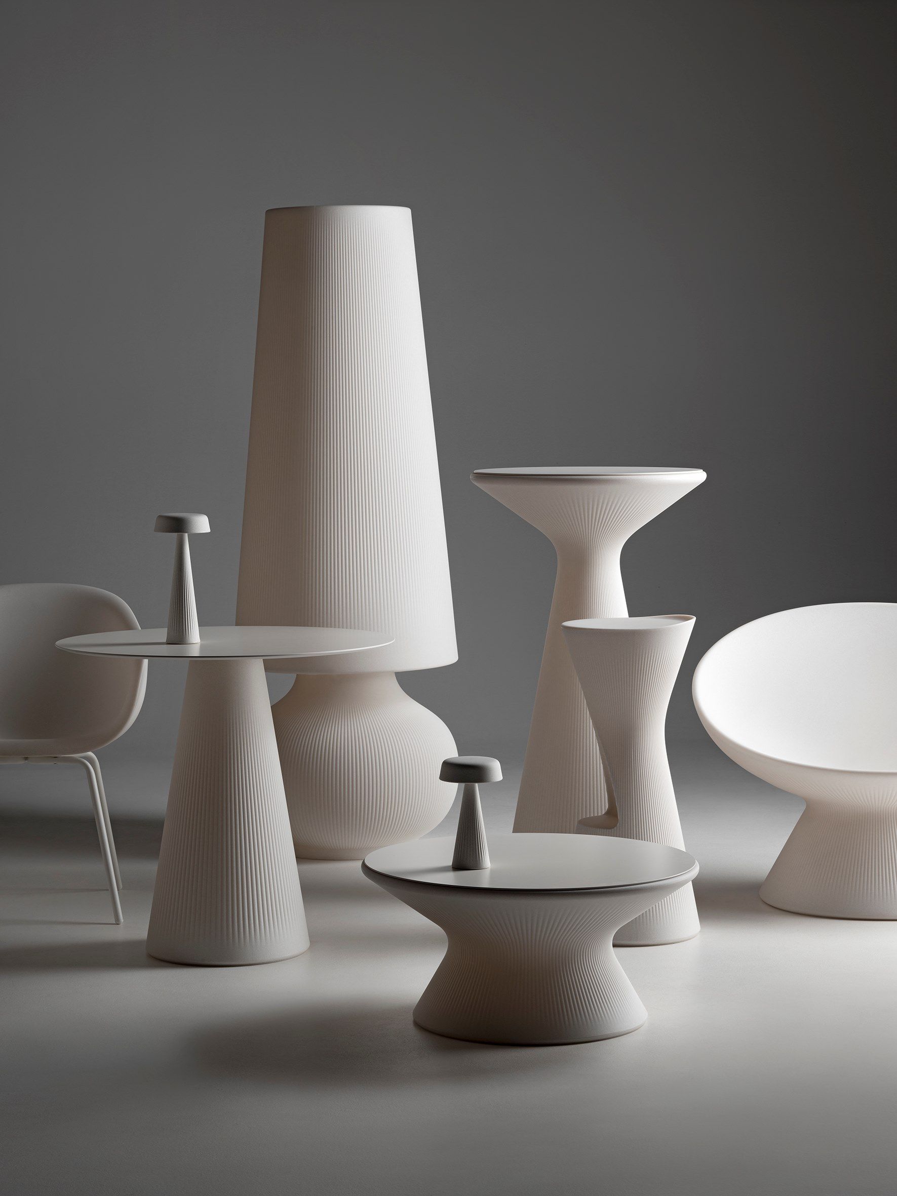 Полиэтиленовый садовый стул с подлокотниками PLUST Fade ARCH-00082663 - Вид №5