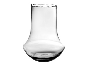 ВАЗа ручной работы из дутого стекла