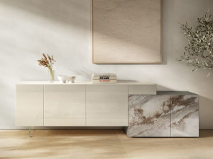 Мраморный шкаф с распашными дверями