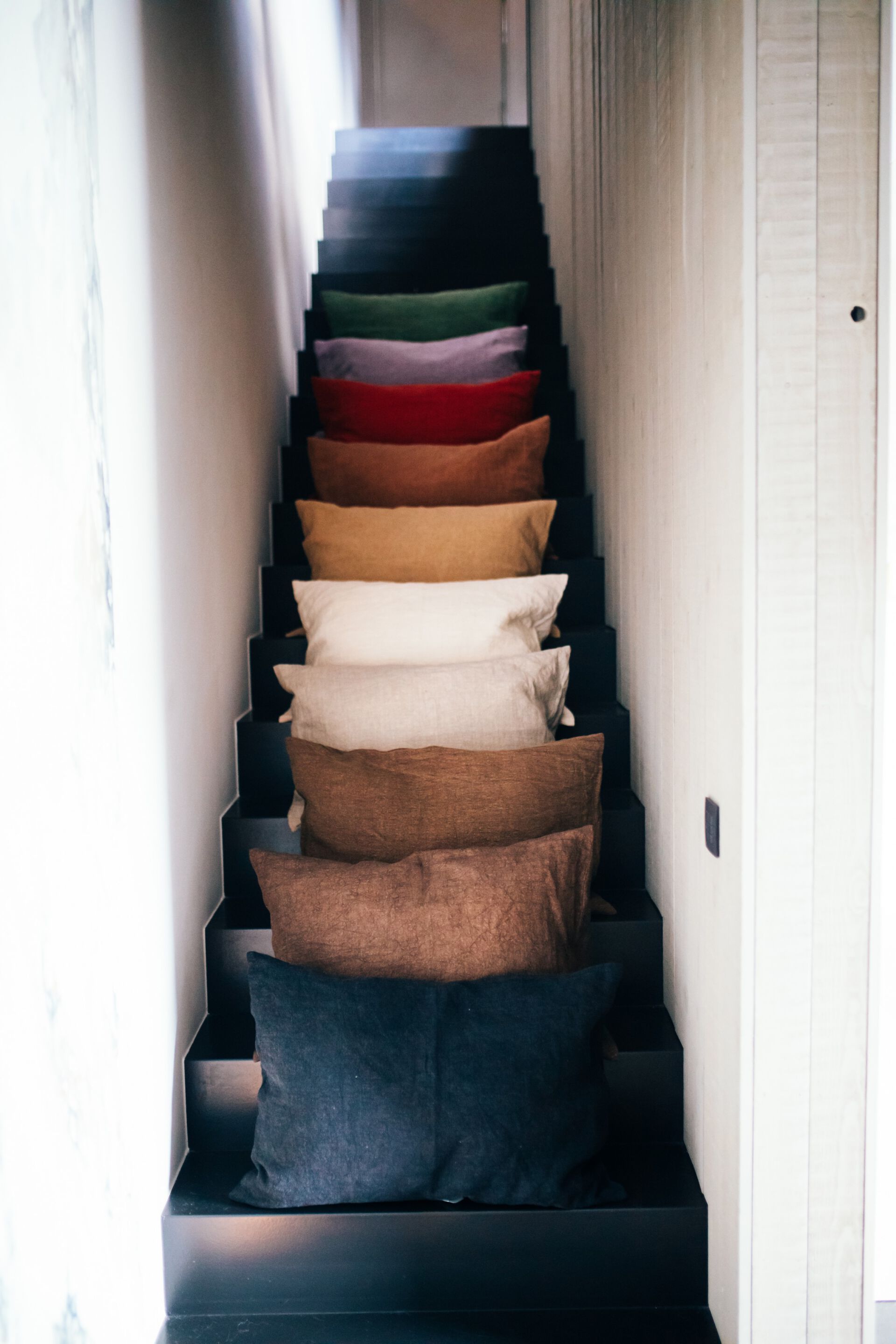 Прямоугольная однотонная льняная подушка POMAX BASICS ARCH-00153227 - Вид №11