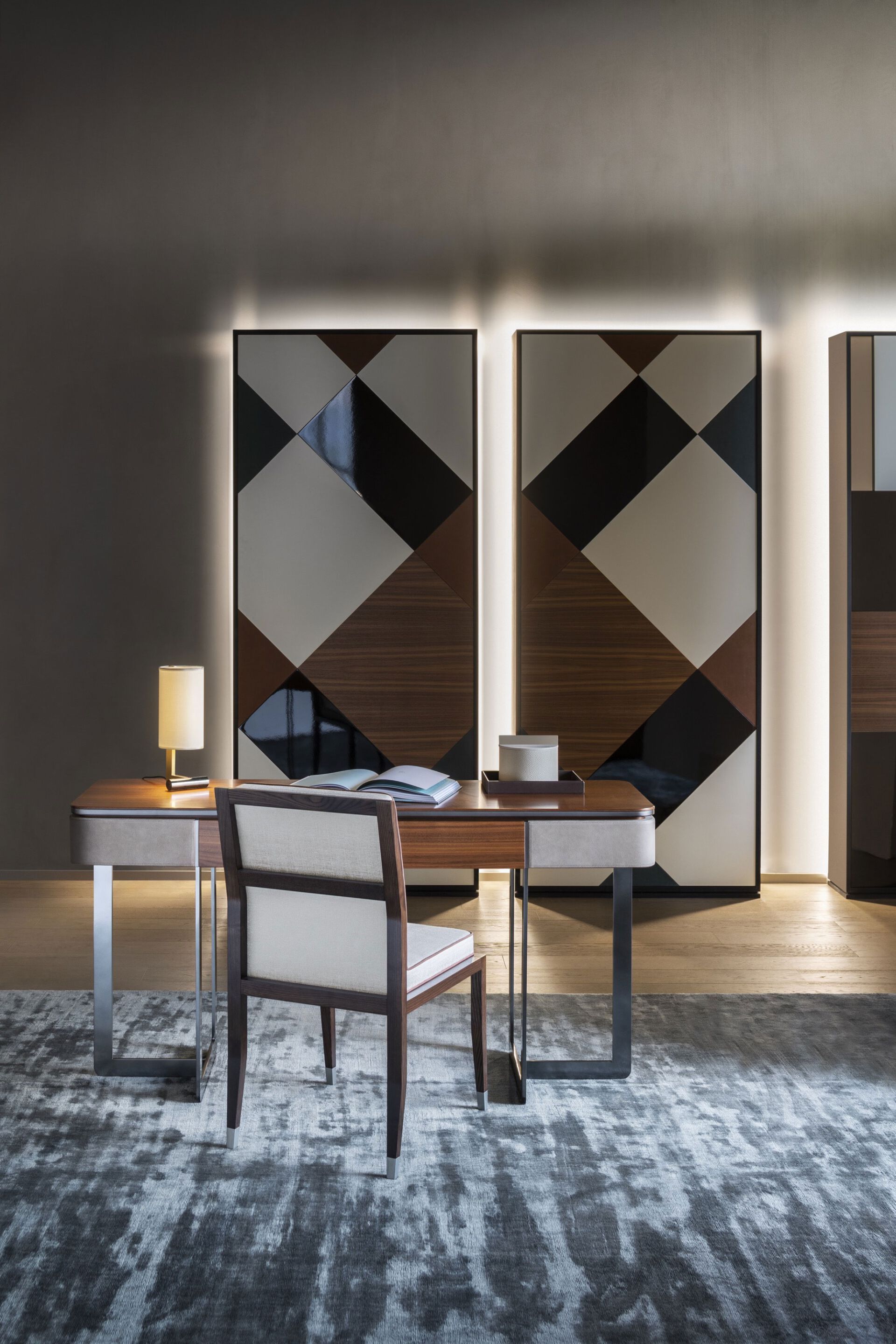 Туалетная консоль из орехового дерева с ящиками OAK New York Suite ARCH-00150727 - Вид №2