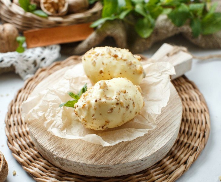 6338 Десерт в белом шоколаде с грецкими орехами Вкусляндия 