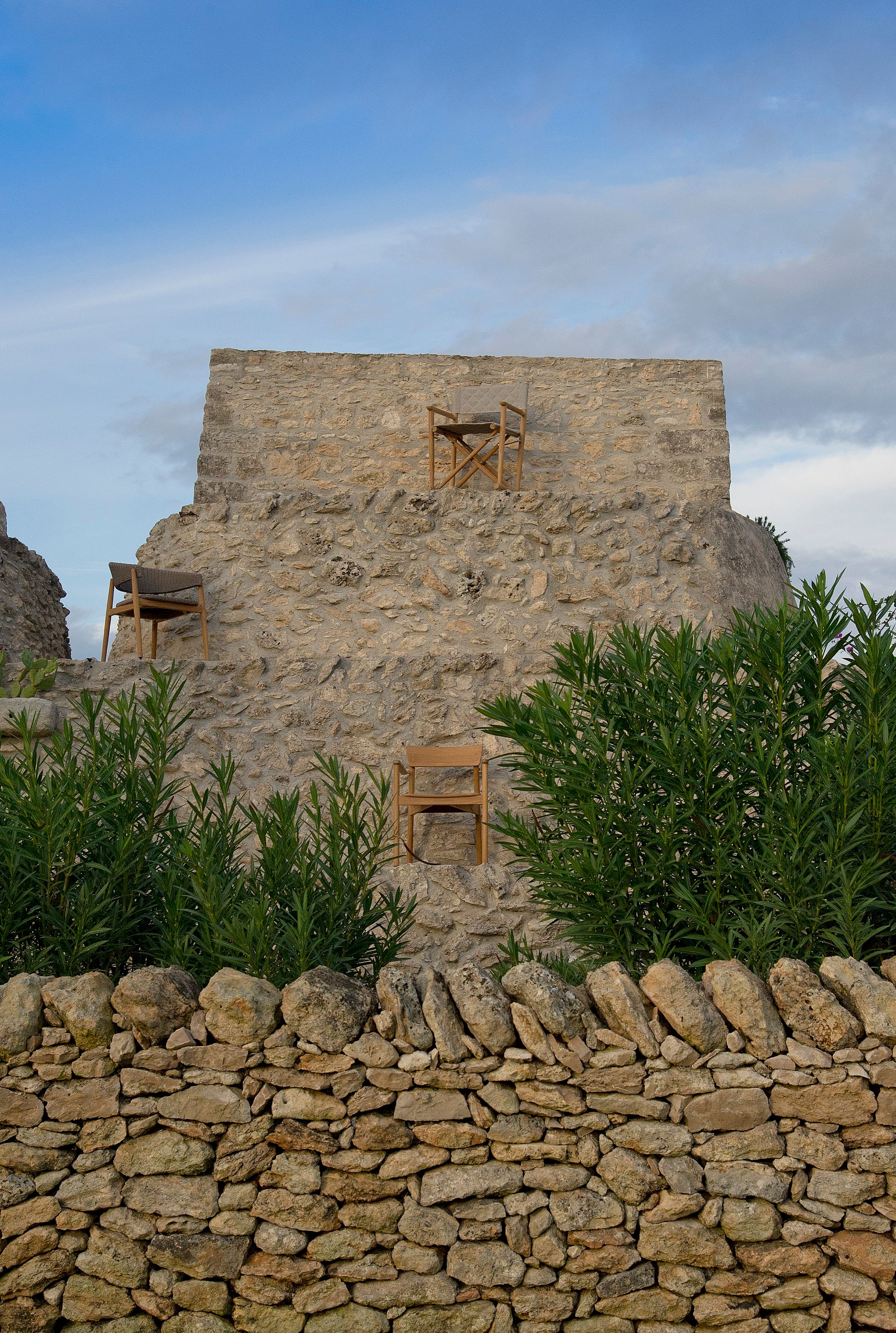 Садовое кресло из тикового дерева с подлокотниками Unopiù Pevero ARCH-00119319 - Вид №5