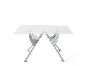 Квадратный стол из стали и хрусталя