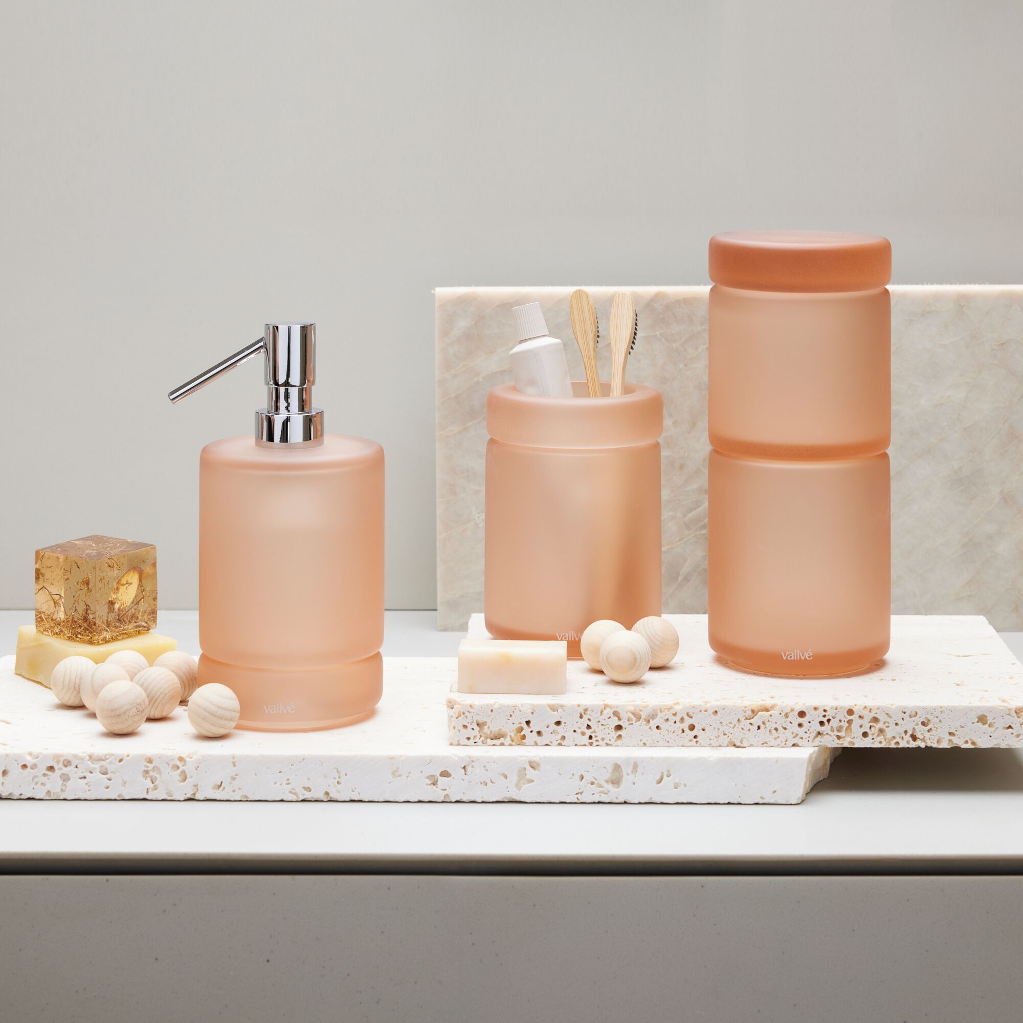 Диспенсер для мыла из смолы Vallvé LUNA ARCH-00032178 - Вид №6