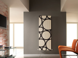 Настенный стальной вертикальный полотенцесушитель