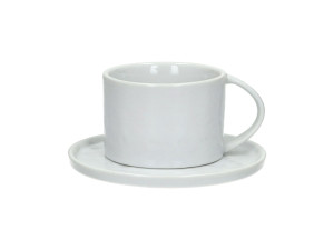 Фарфоровая чашка с блюдцем