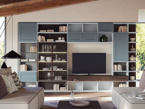 Оборудованная стена