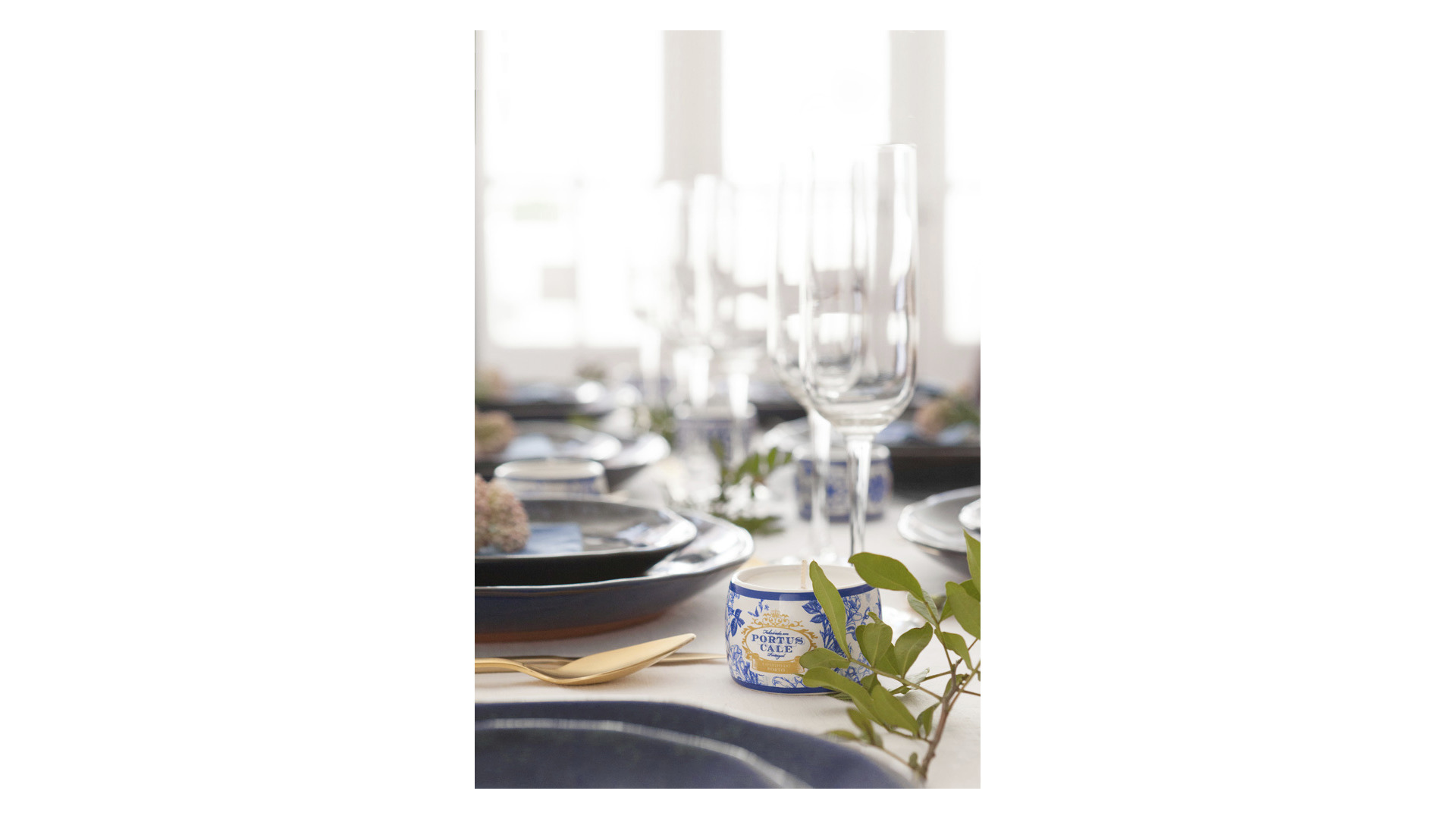 10673706 CASTELBEL Набор свечей ароматических CASTELBEL Порт Кале Золотисто-синий 696г, 3шт, синий Воск  - Вид №1