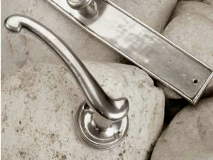 GIARA Ручка из бронзы в классическом стиле