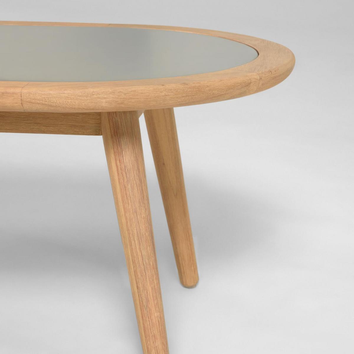 097589 Журнальный столик Glynis из полицемента и массива эвкалипта La Forma Nina