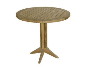 Деревянный стол