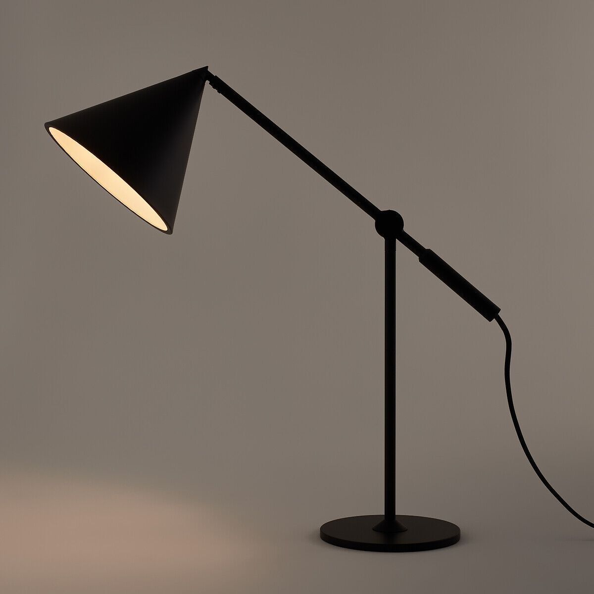 Металлическая светодиодная настольная лампа AMPM Moke ARCH-00050138 - Вид №3