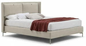 Bolzan Letti Двуспальная кровать с мягким изголовьем Kate