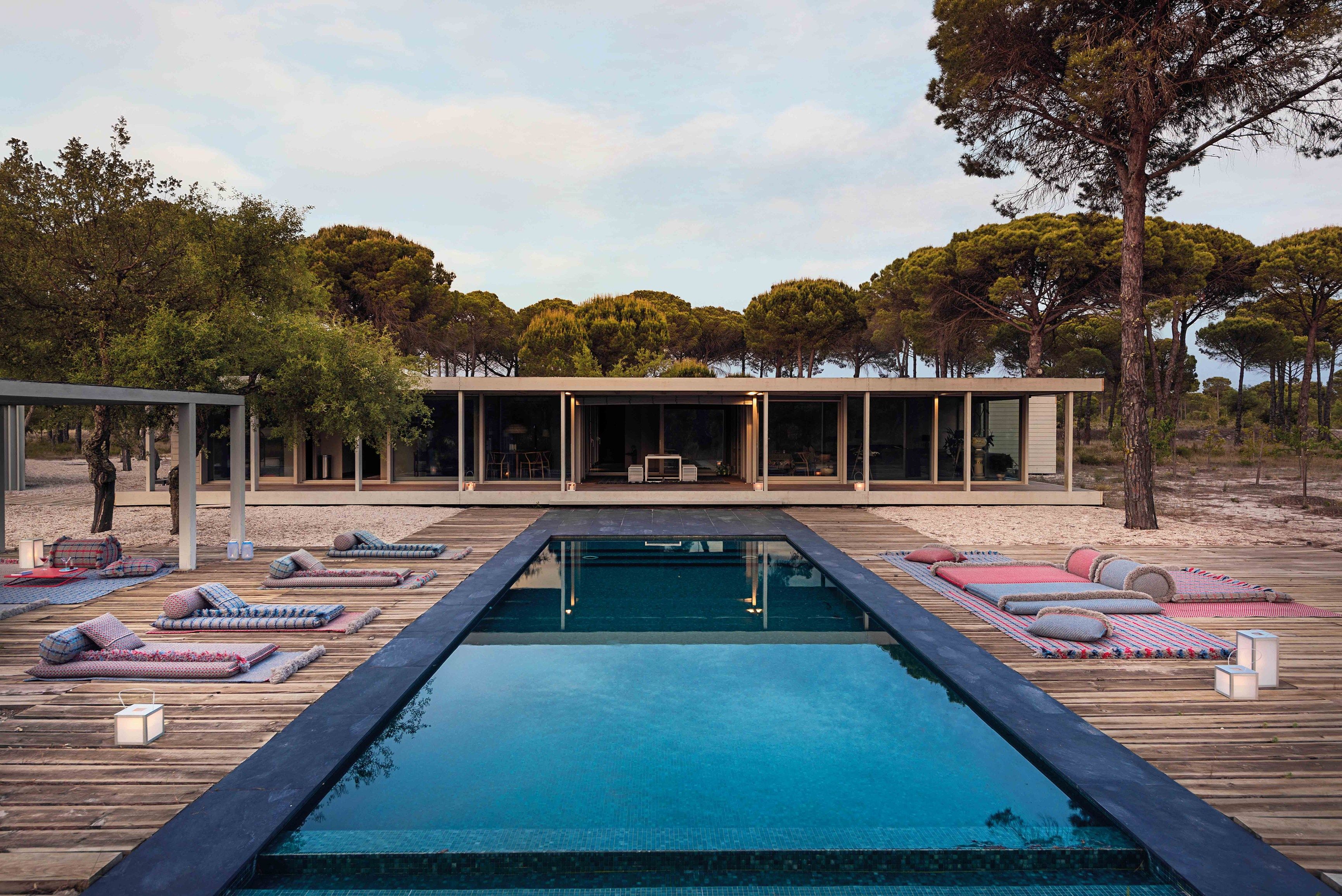 Наружная полипропиленовая цилиндрическая полосатая подушка GAN Garden Layers ARCH-00033322 - Вид №9