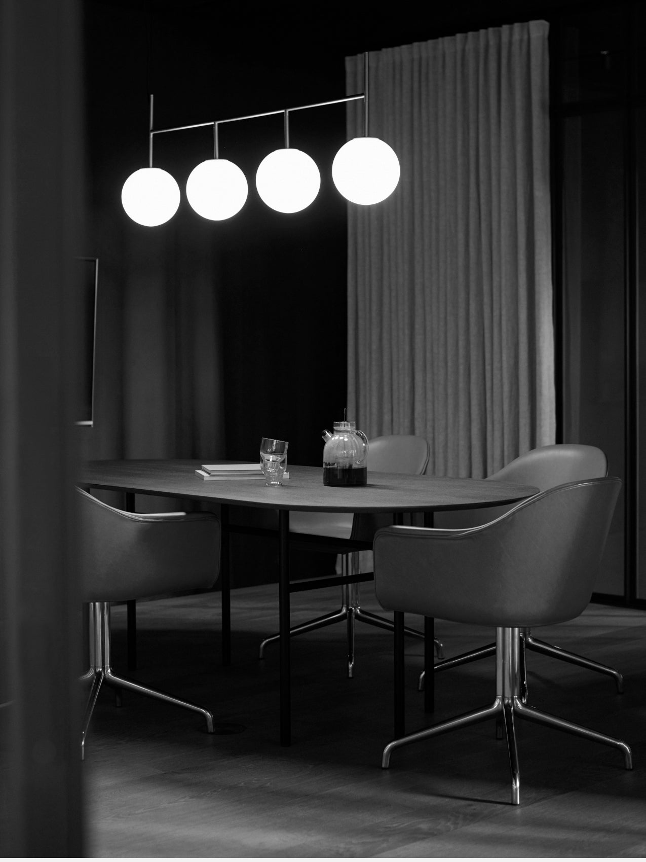 5709262026272 Обеденный стол Snaregade, овальный LuceLight  - Вид №1