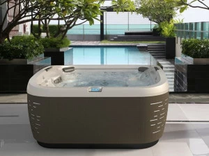 Jacuzzi® Квадратный наземный мини-бассейн с гидромассажем J-500™