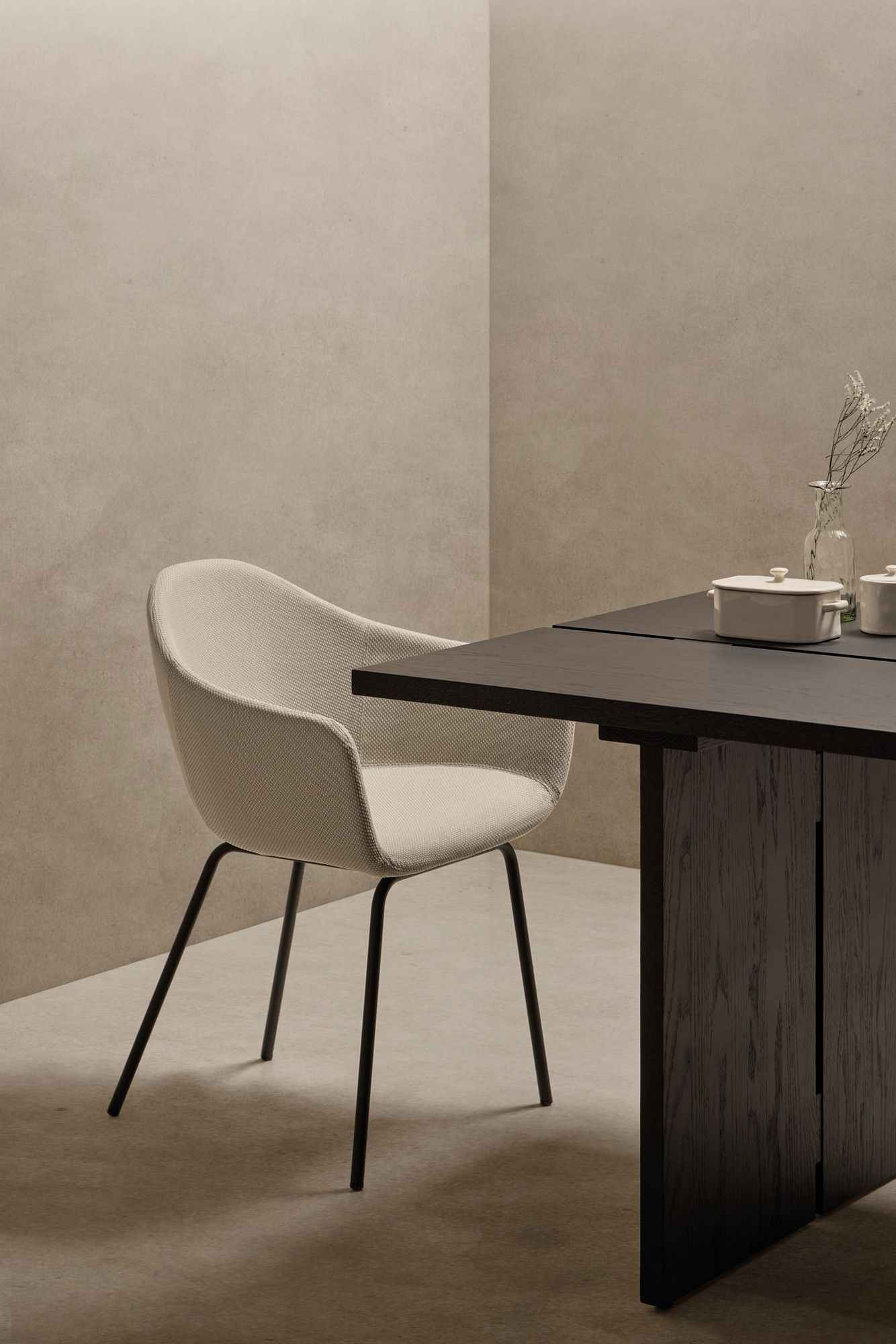 Тканевый стул с подлокотниками Blasco&Vila Nomad ARCH-00137198 - Вид №3