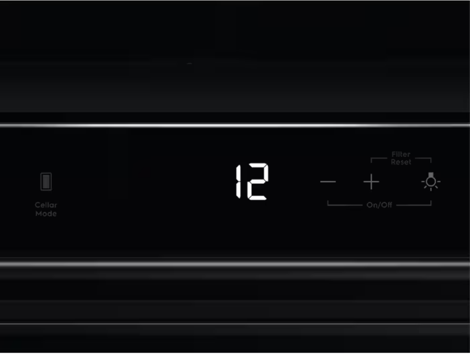 9155074 Винный шкаф AEG AWUS040B8B черный STDN-0015097 - Вид №2