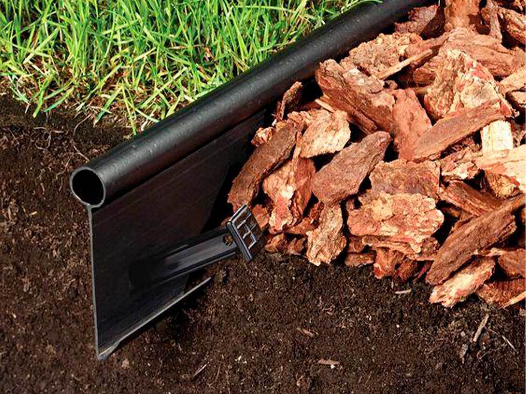 Садовый бордюр "Канта", чёрный ГеоПластБорд GPBST-46 - Вид №1