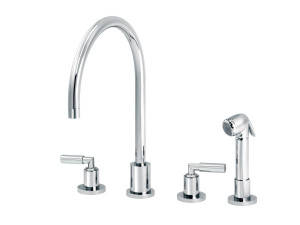 Кухонный смеситель со съемным ручным душем с отдельными розетками