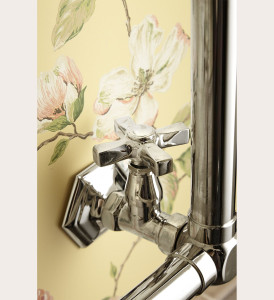 Настенный латунный полотенцесушитель