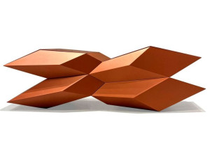 Деревянный шкаф с откидными дверями