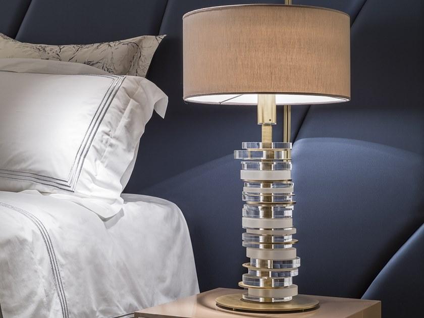 Paolo Castelli Настольная лампа из стекловолокна и латуни  Ill.ambr.410  - Вид №4