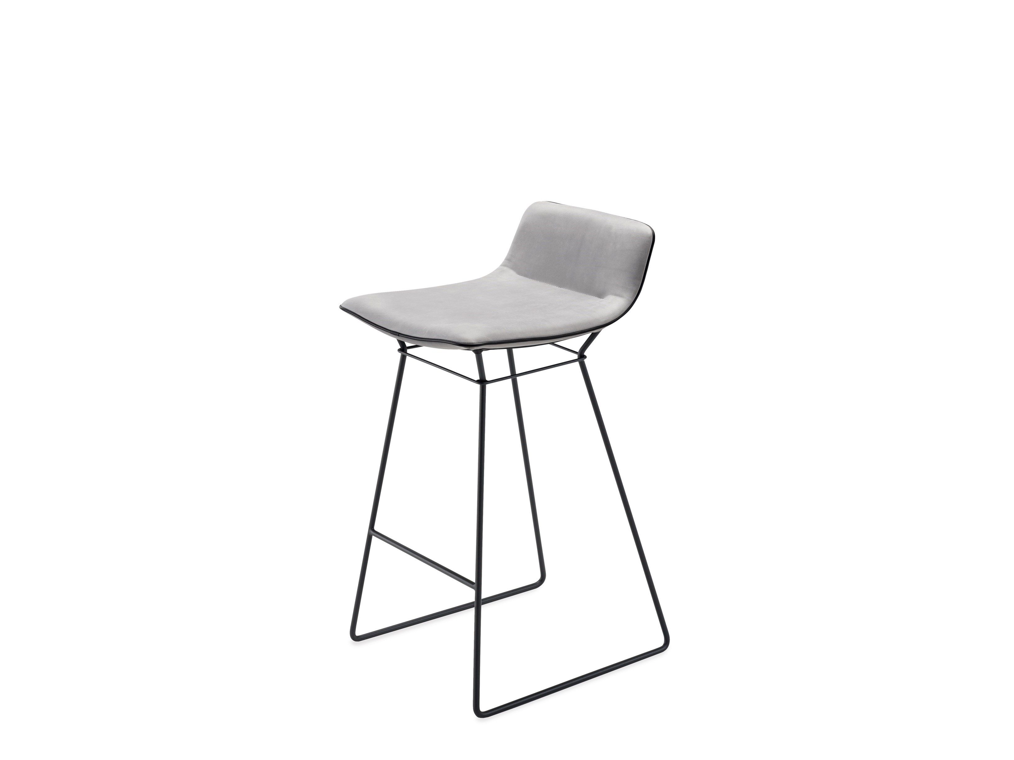 Высокий кожаный табурет Freifrau AMELIE COUNTER STOOL LOW ARCH-00064137