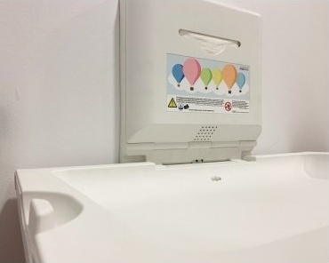 CP0016H-I Горизонтальный пеленальный столик со встроенной антибактериальной добавкой и ионизатором mediclinics  - Вид №3