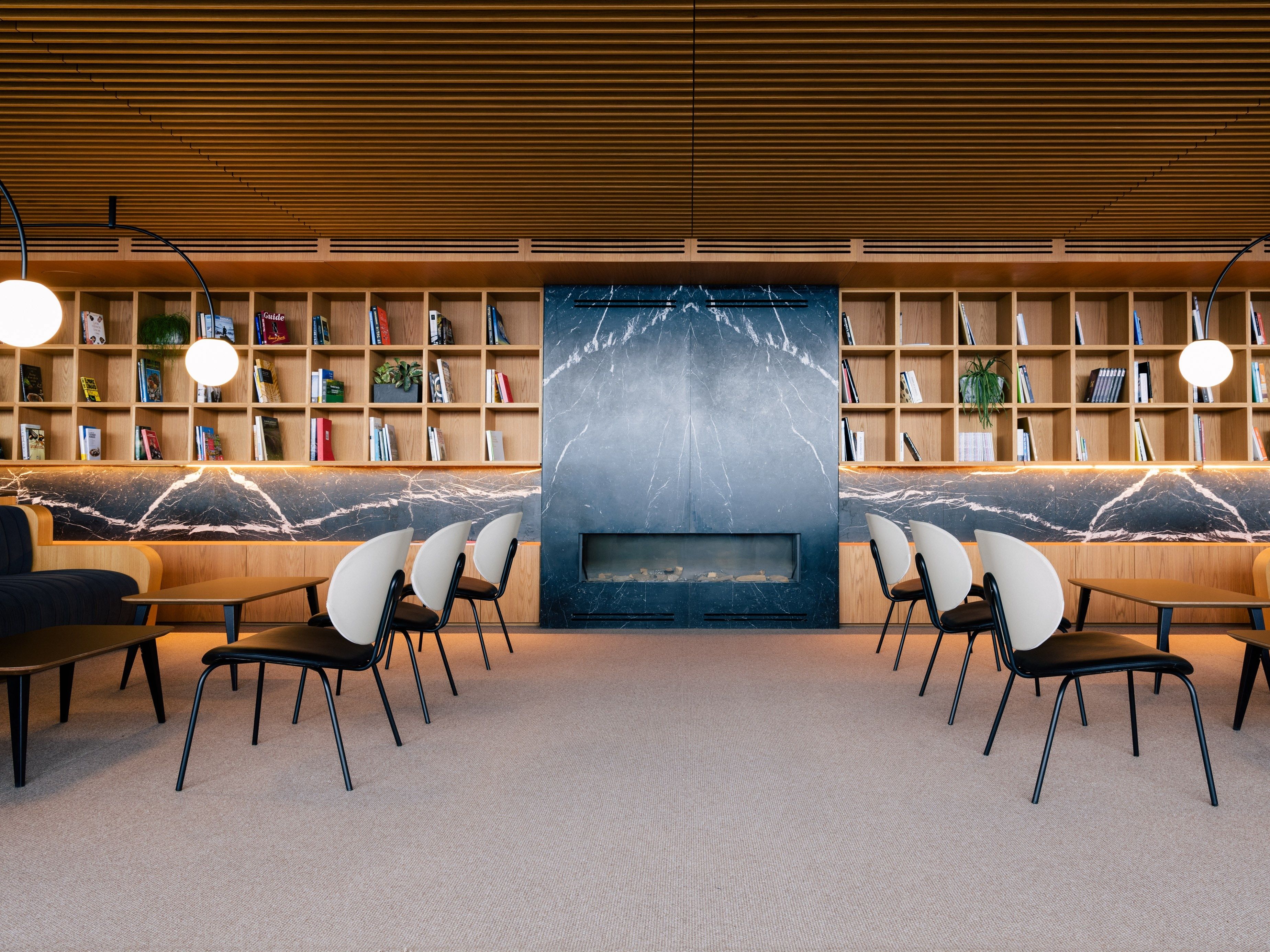 Стальной стул с мягким сиденьем ONDARRETA Hari ARCH-00051779 - Вид №7