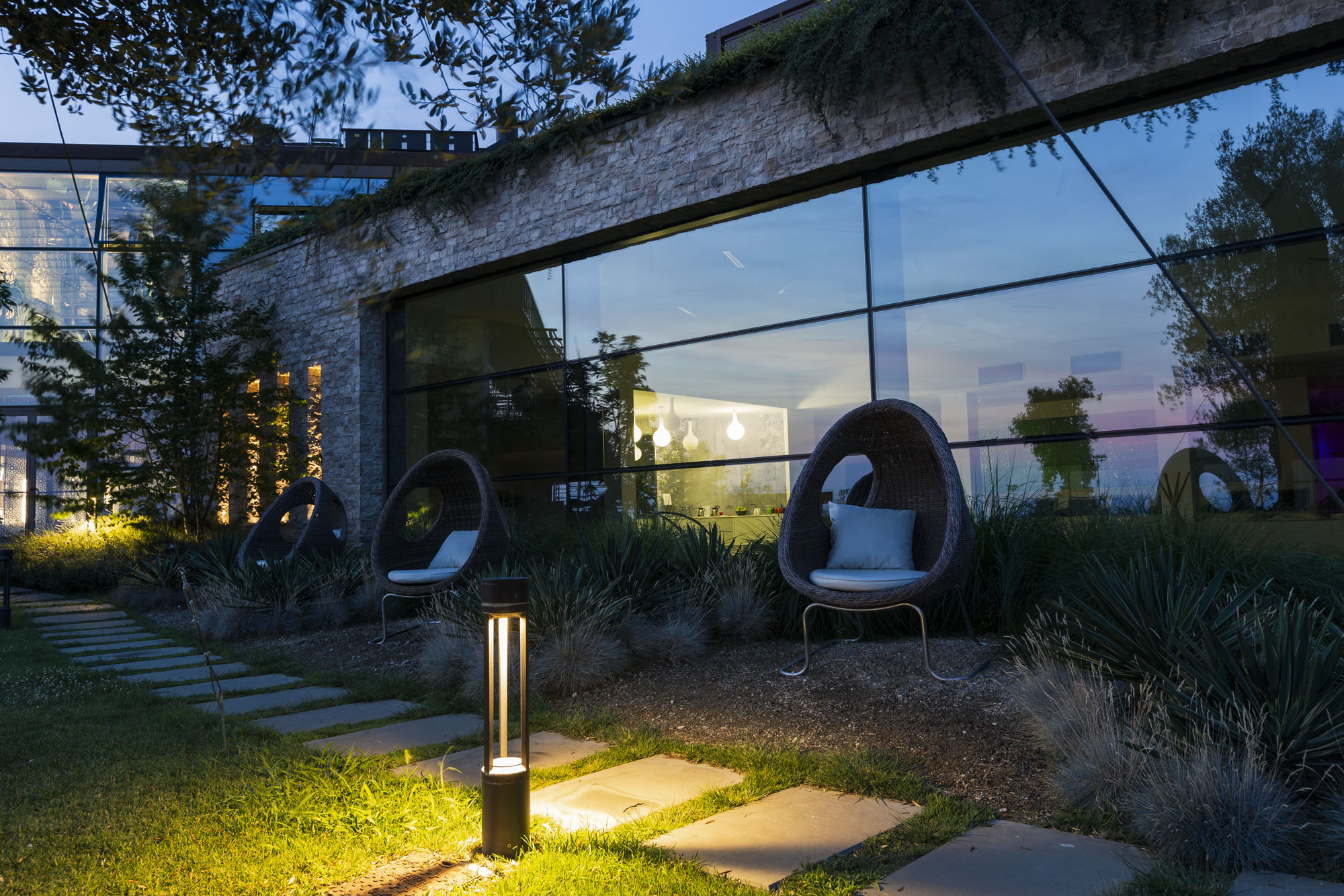 3333612 Мобильный светильник Platek TRIS  TRIS H. 1800 mm - COB LED 3000K - Вид №2