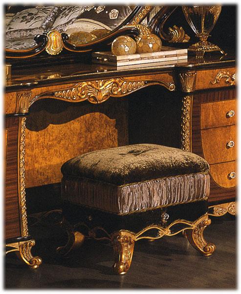 Пуф  EZIO BELLOTTI 3138 Platinum