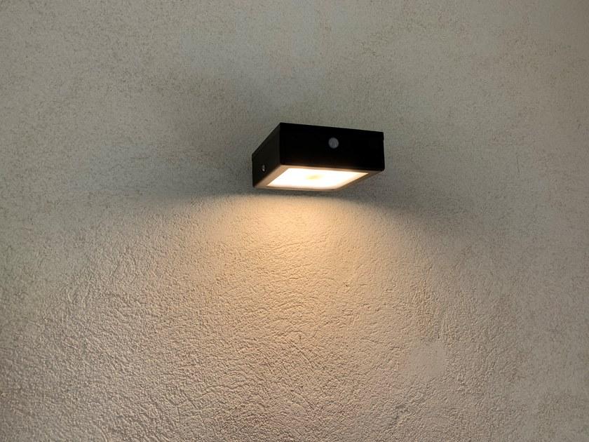 LYX Luminaires Светодиодный уличный настенный светильник на солнечных батареях из стали с эпоксидной краской  Aps 010  - Вид №3