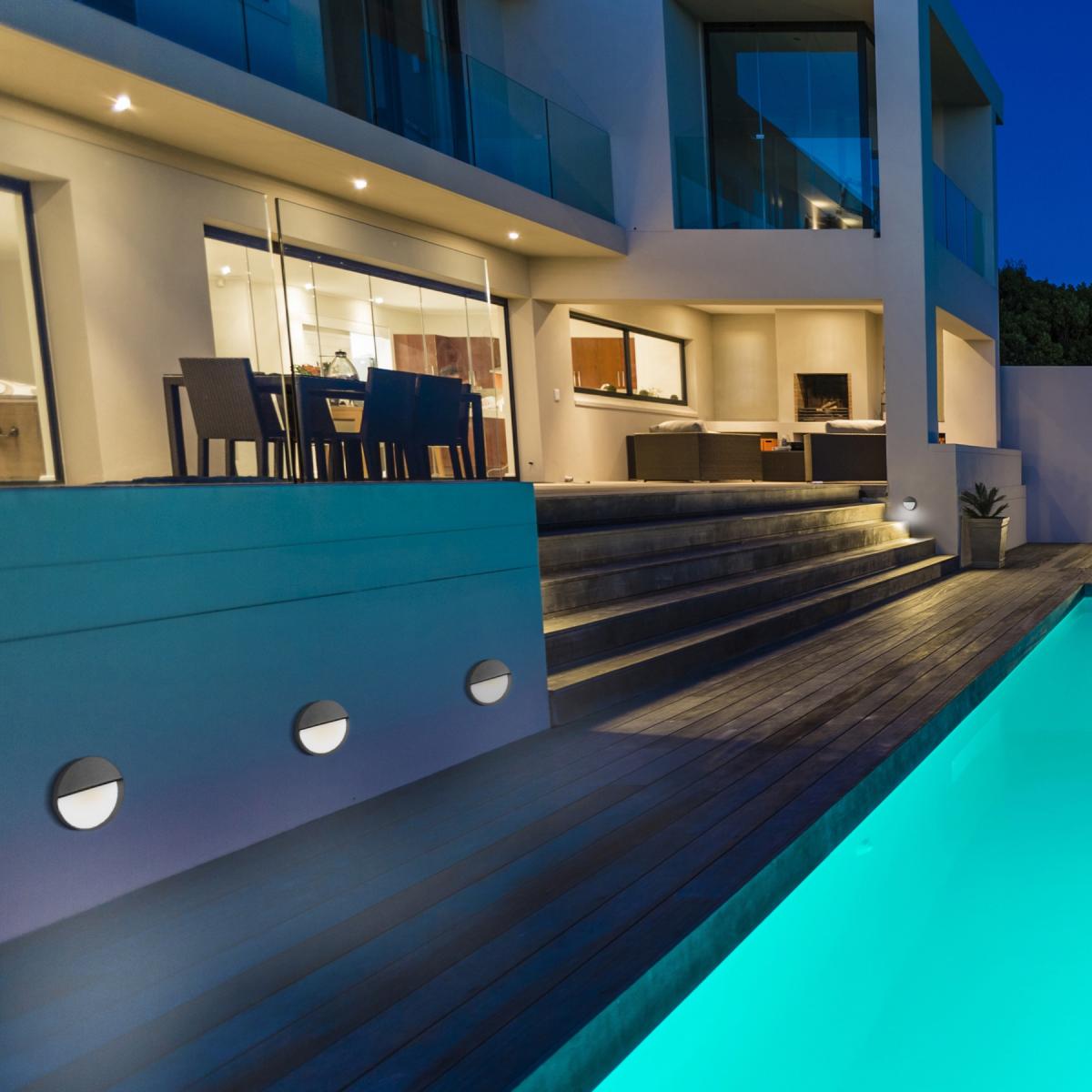 099717 Настенный уличный светильник MANTRA BAKER 7017 Mantra Baker