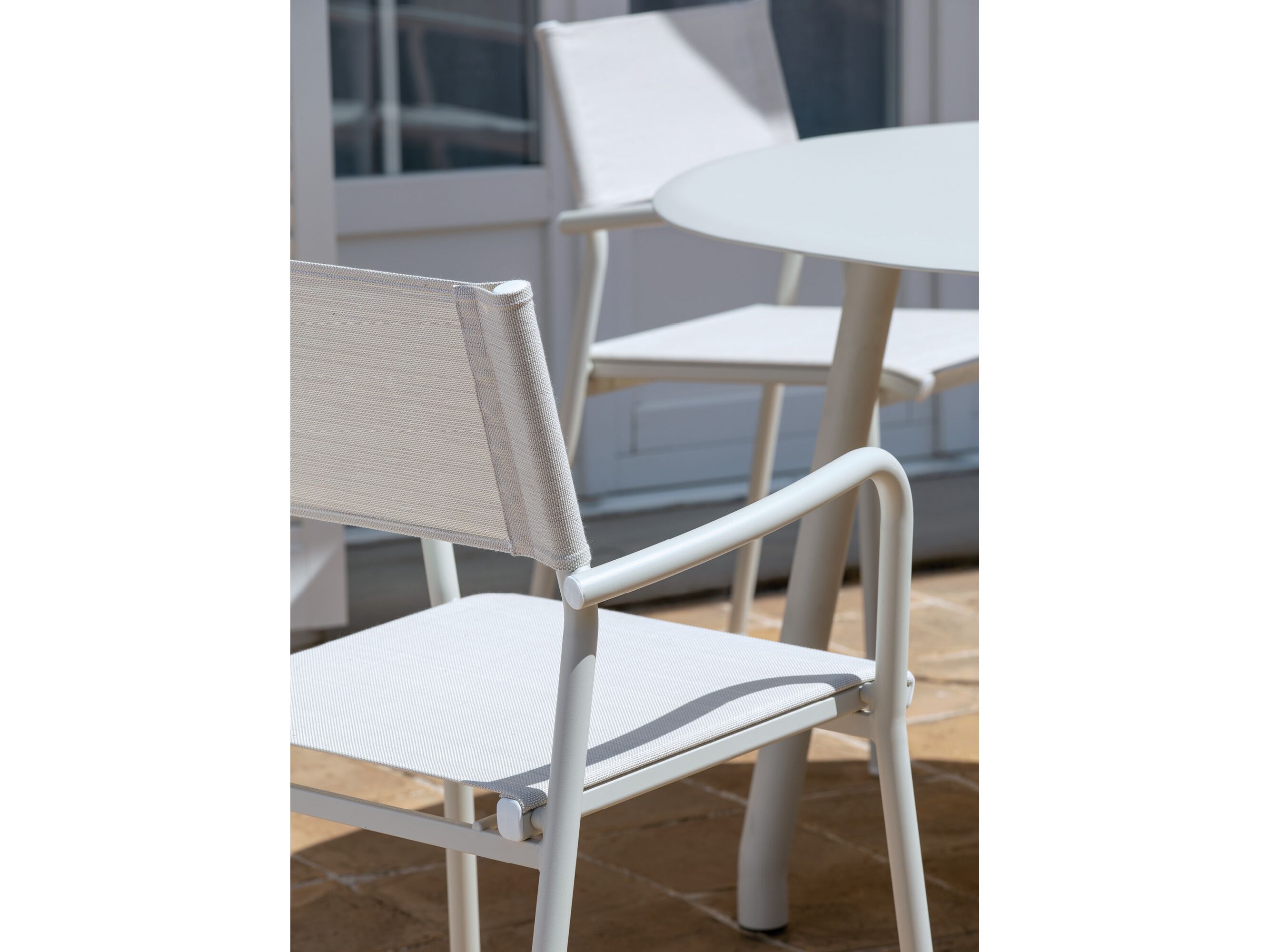 Штабелируемый алюминиевый садовый стул с подлокотниками и Batyline Vermobil Эмма ARCH-00047633 - Вид №5